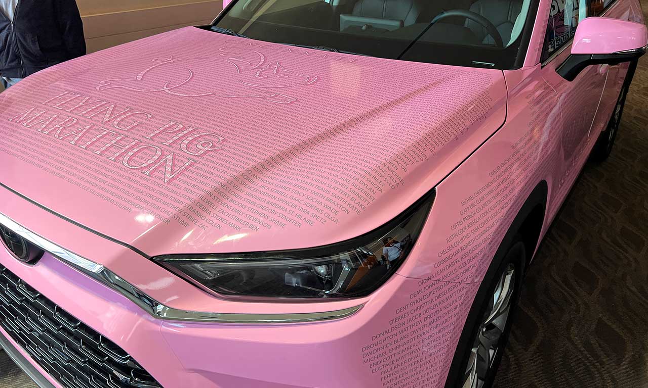 pink-toyota-flying-pig