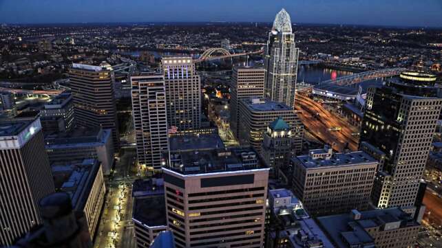 Cincinnati business downtown skyline
