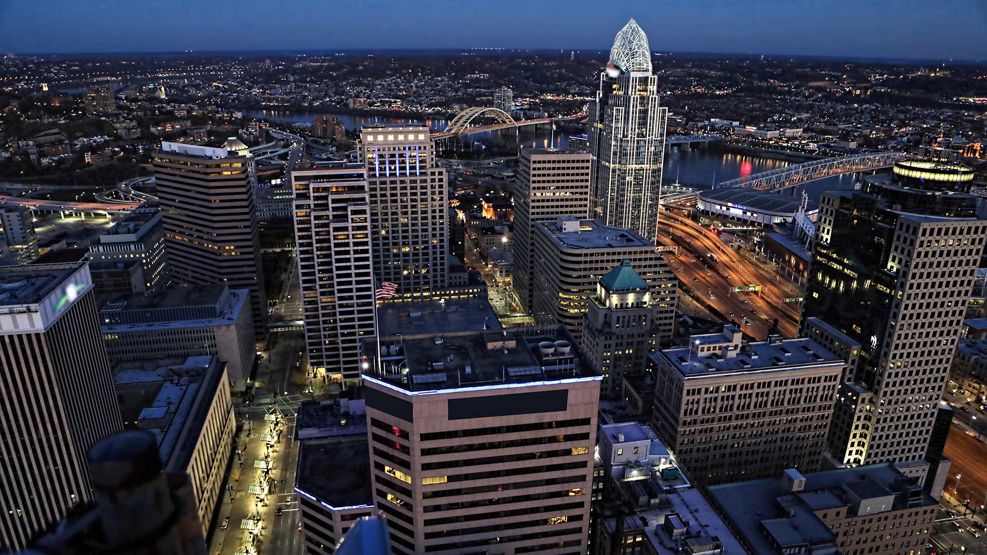 Cincinnati business downtown skyline