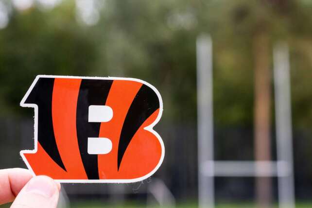 Cincinnati Bengals add Mike Pennel