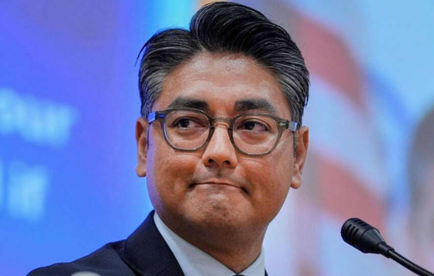 Cincinnati Mayor Aftab Pureval speaking at the podium during his swearing-in ceremony following his 2025 re-election.