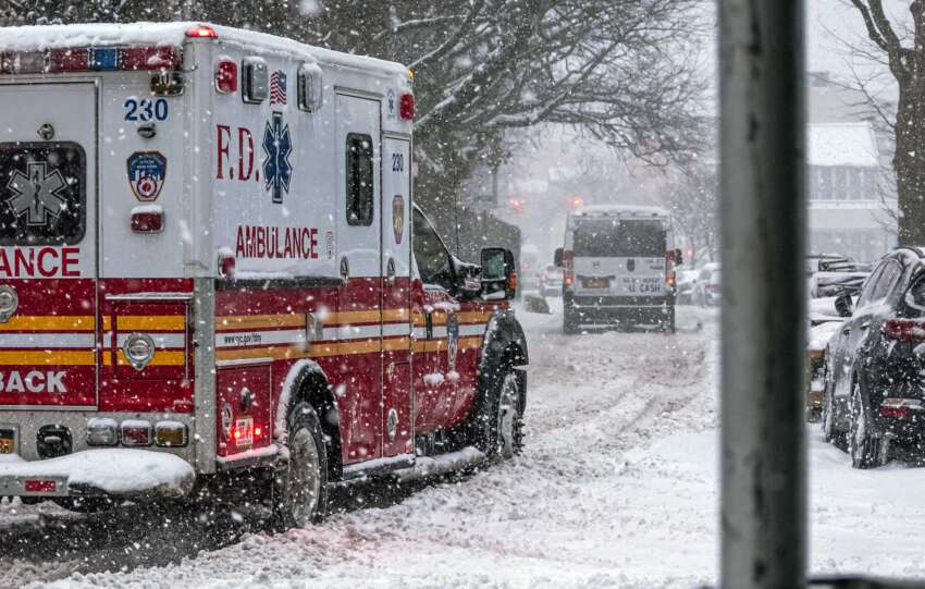 Cincinnati Christmas Eve workers responding during winter conditions as essential services remain active